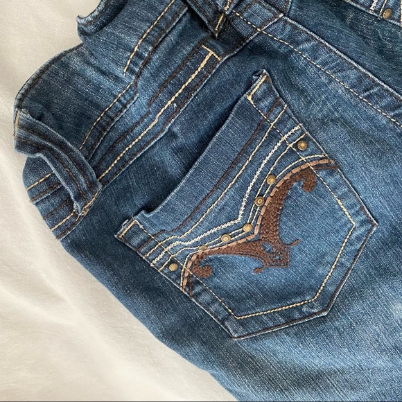 Denim Shorts 🦋 - Picture 4 of 5